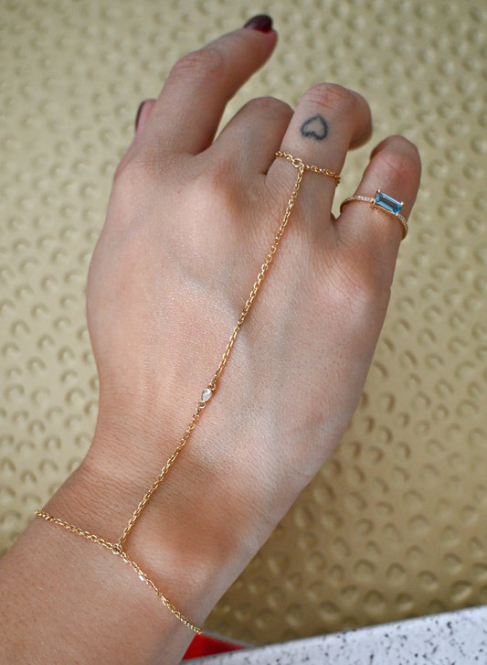 Classic One-Stone Hand Chain Bracelet